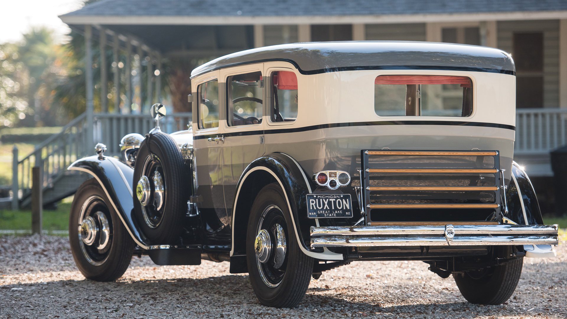 Milan Sports-9人药厂新帅强势夺首胜，滕哈格11打10战绩未佳，腾哈格执教风格